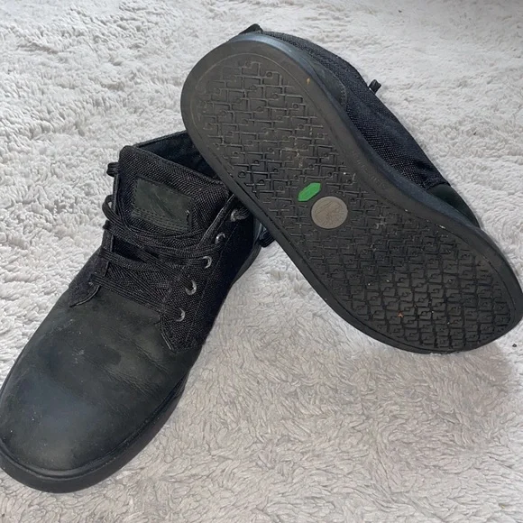 9.5 Timberland's - Picture 5 of 8
